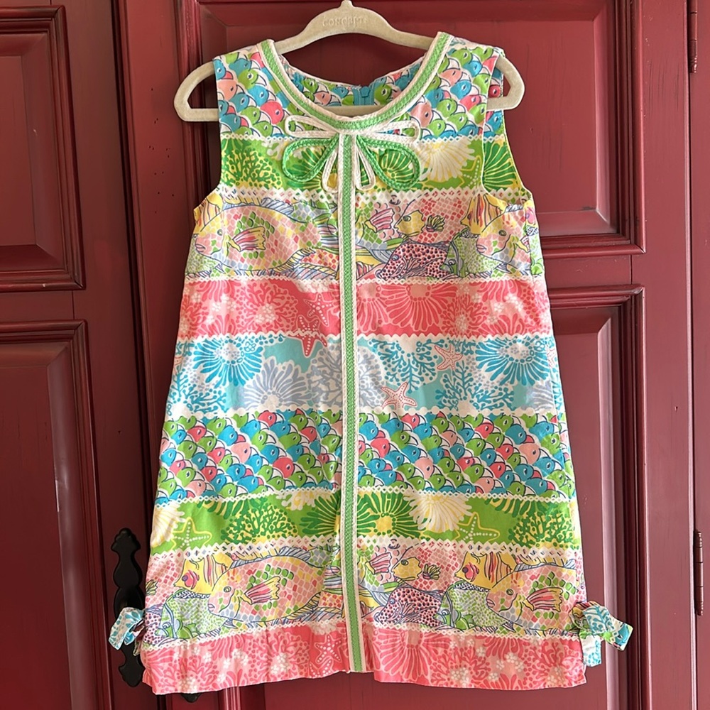 Lilly Pulitzer Classic Shift Dress- Multi-Print, Beach/Fish Theme Size Size 4